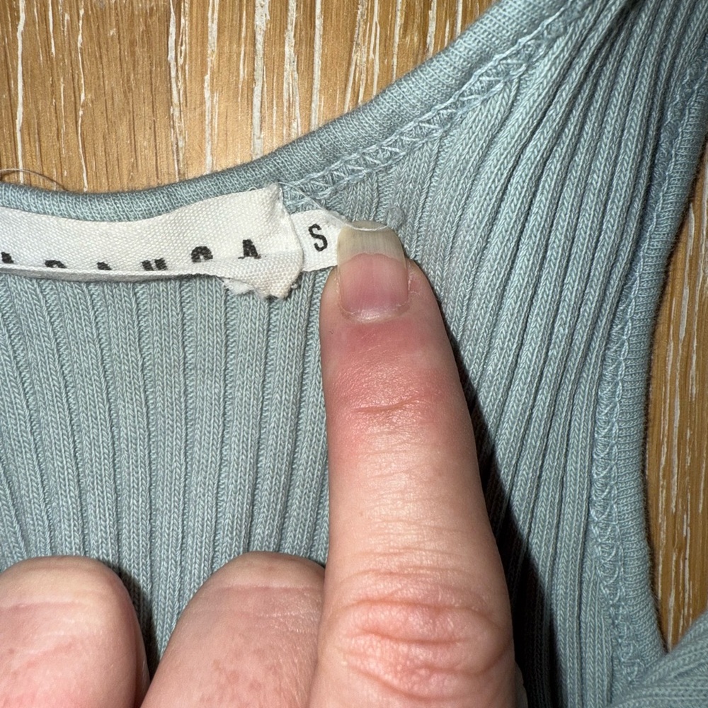 LACAUSA Ribbed Tank Top - Picture 4 of 5